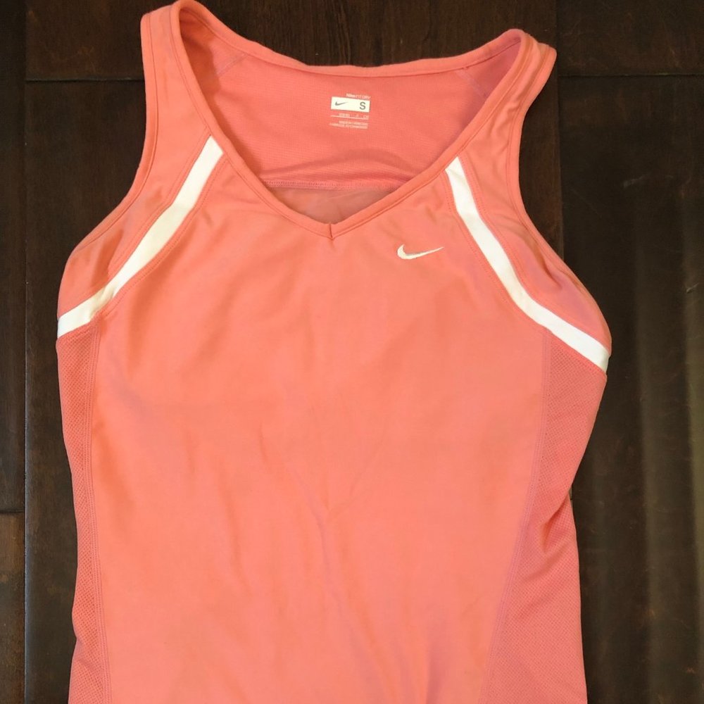 Nike Dri-Fit Racerback Tank Small - Picture 1 of 6